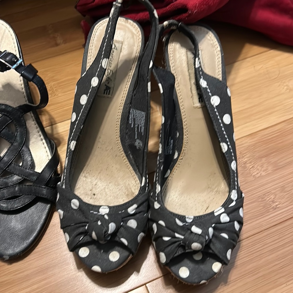 Polka dot wedges